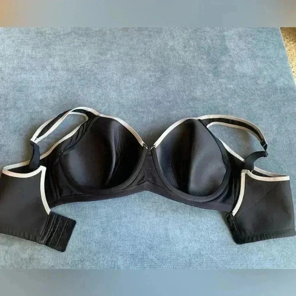 Vanity Fair Black Underwire Bra Size 44C - Picture 4 of 5